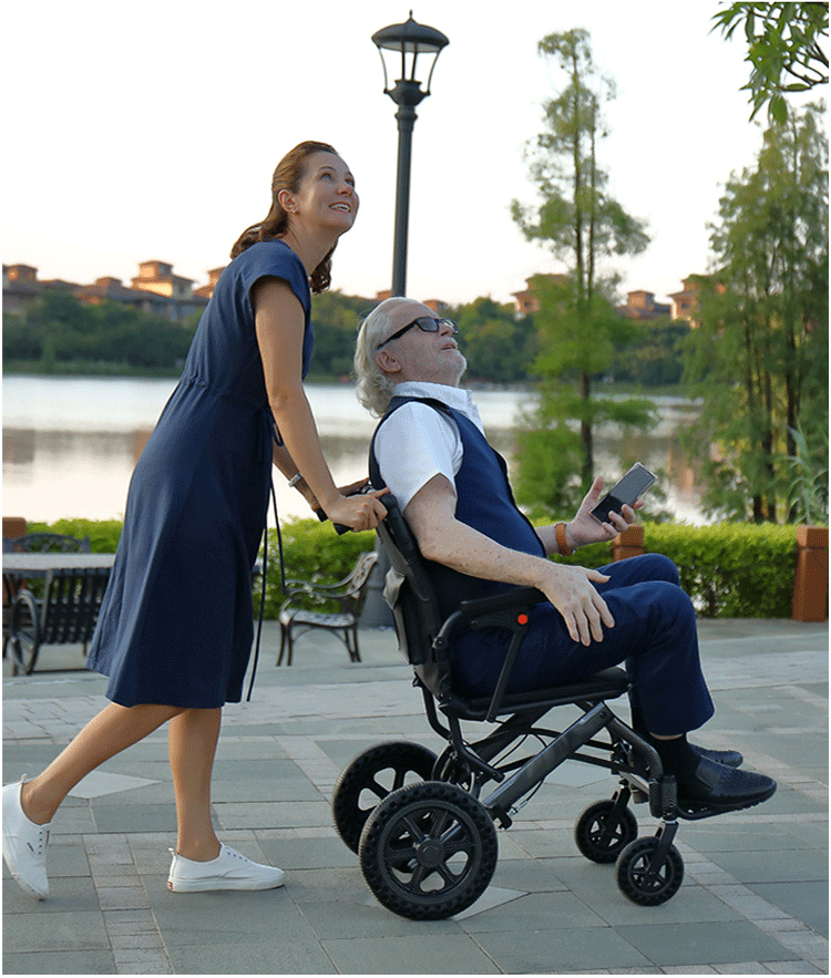 Wholesale High Quality Manual Wheelchair Aluminum Folding Armrest Wheelchair Lightweight Wheelchair for Disabled Elderly